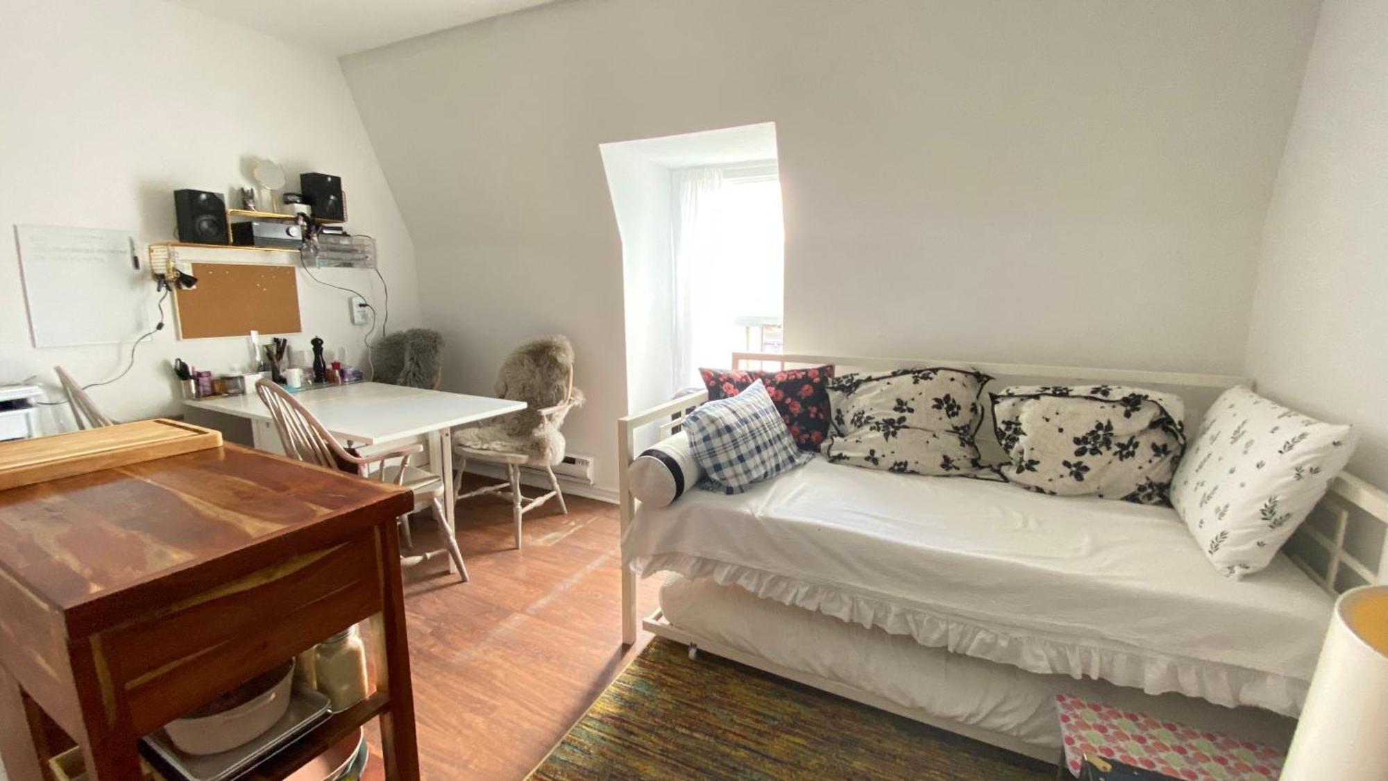 The Parkdale Hostellerie Торонто Экстерьер фото