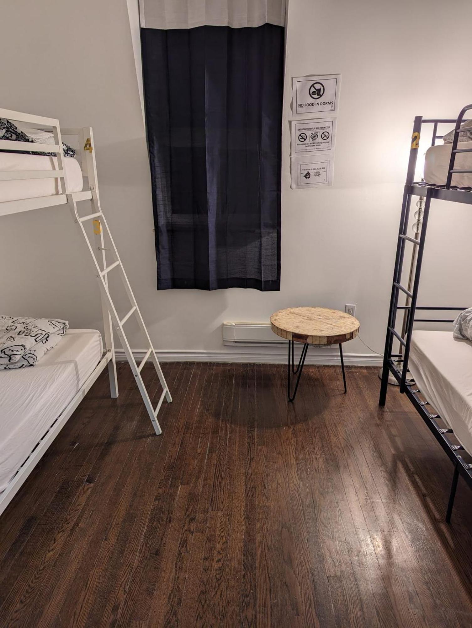 The Parkdale Hostellerie Торонто Экстерьер фото