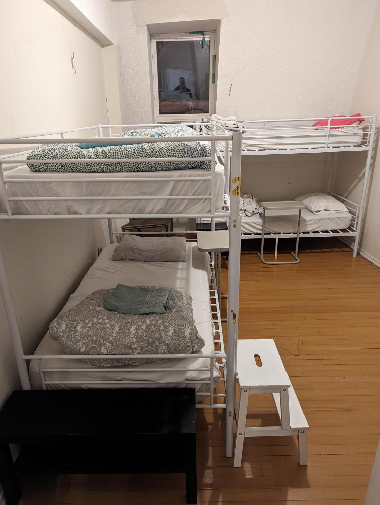 The Parkdale Hostellerie Торонто Экстерьер фото