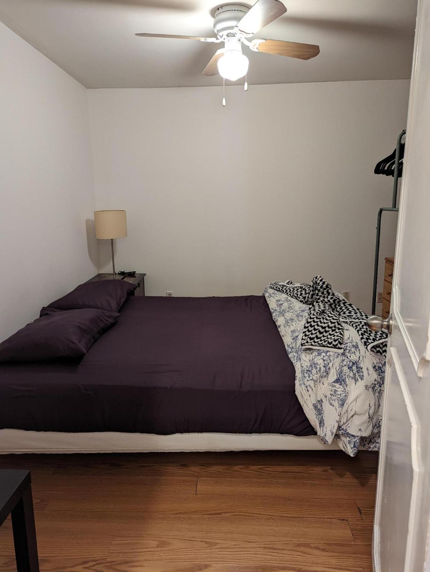 The Parkdale Hostellerie Торонто Экстерьер фото