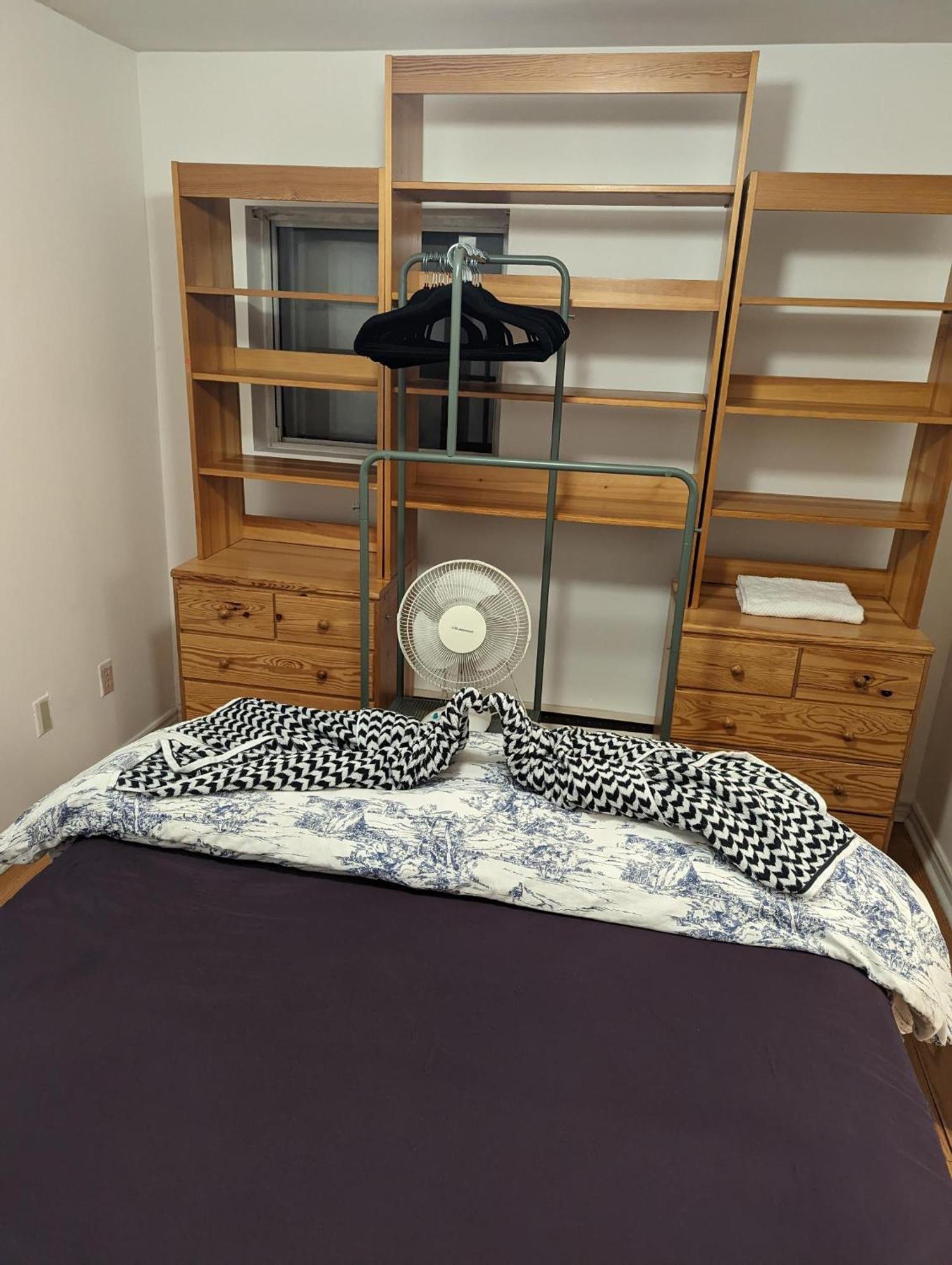 The Parkdale Hostellerie Торонто Экстерьер фото